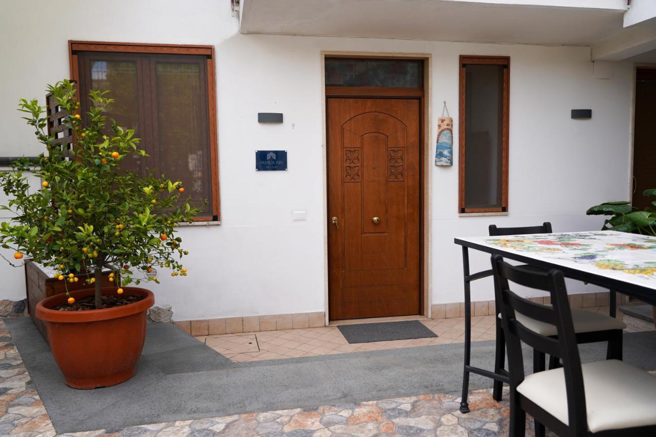 Familiainn Rooms & Apartments Pompeya Exterior foto