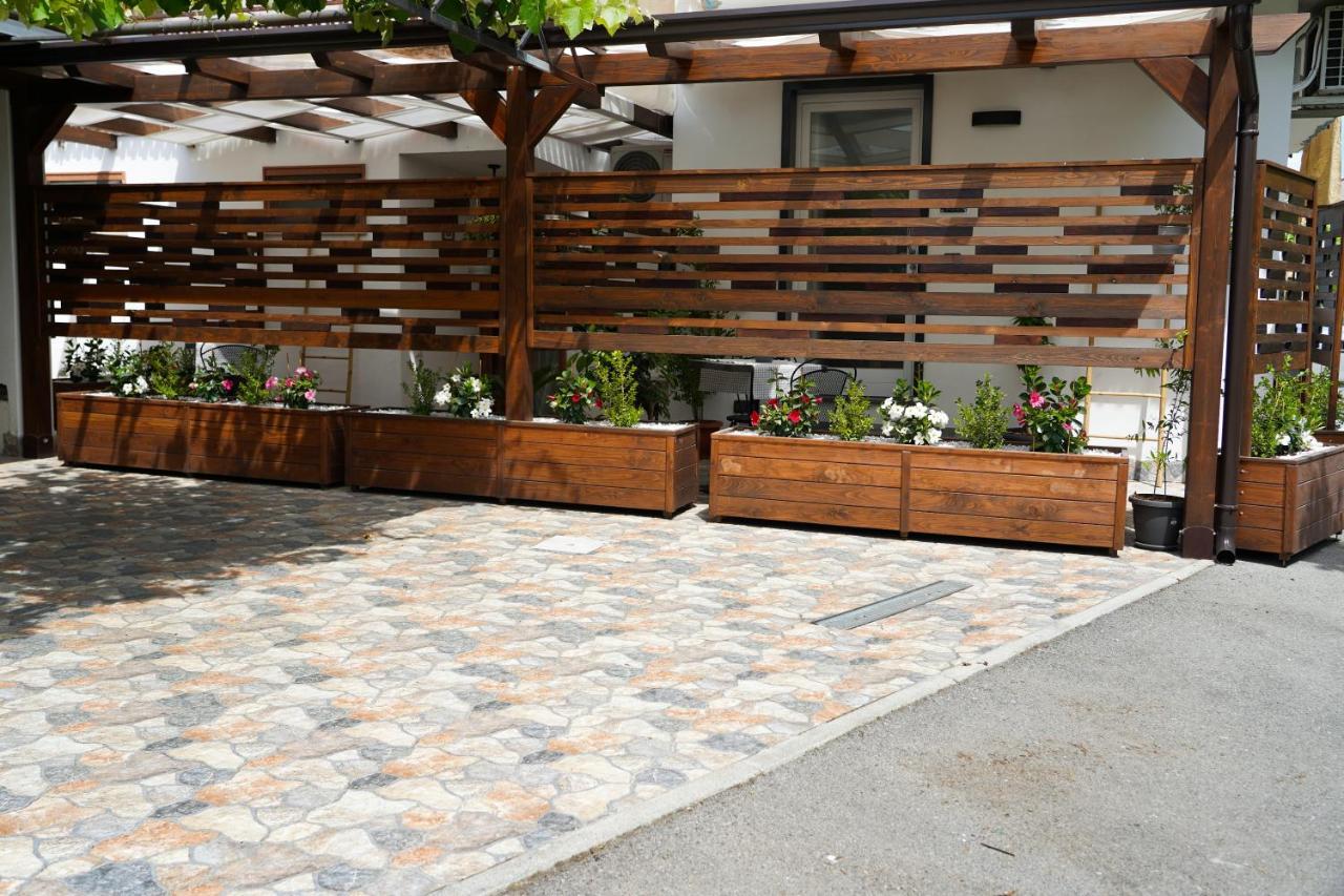 Familiainn Rooms & Apartments Pompeya Exterior foto